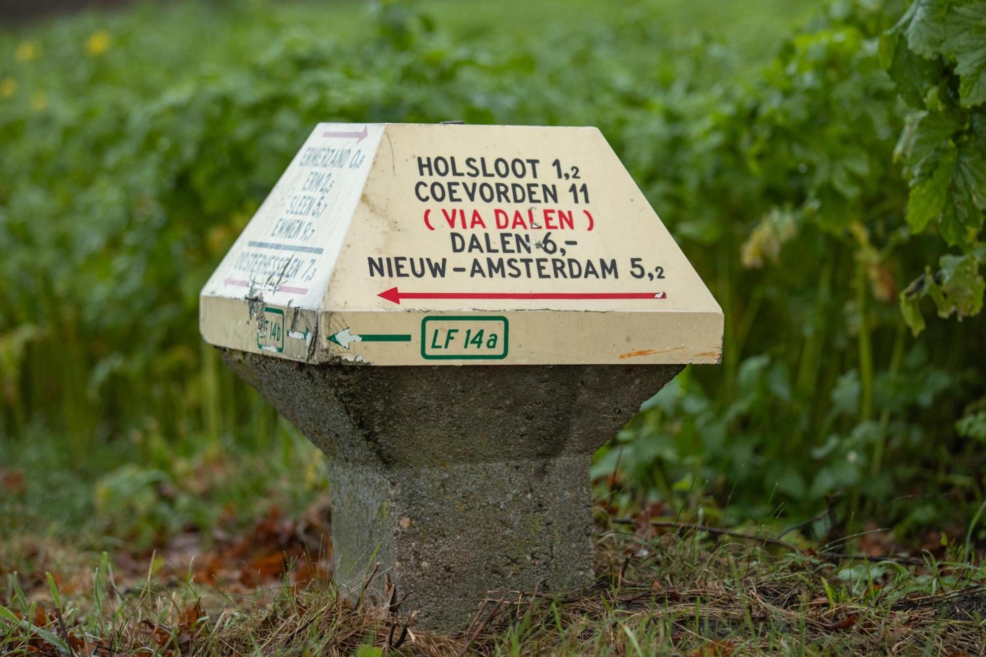 Drents Genieten - Lavendelheide Met Uitzicht Op Het Water Erm Esterno foto